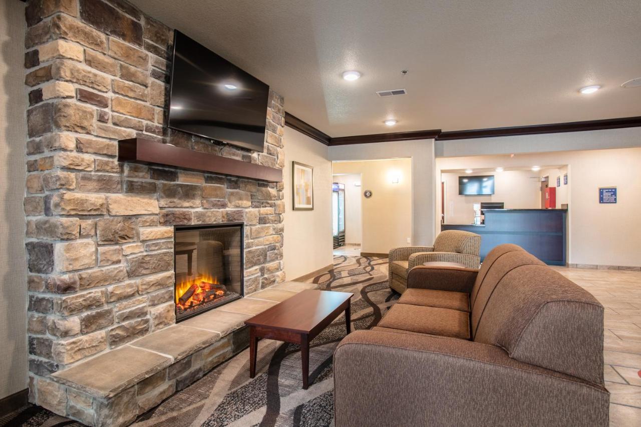 Cobblestone Inn & Suites - Pine Bluffs Exteriér fotografie